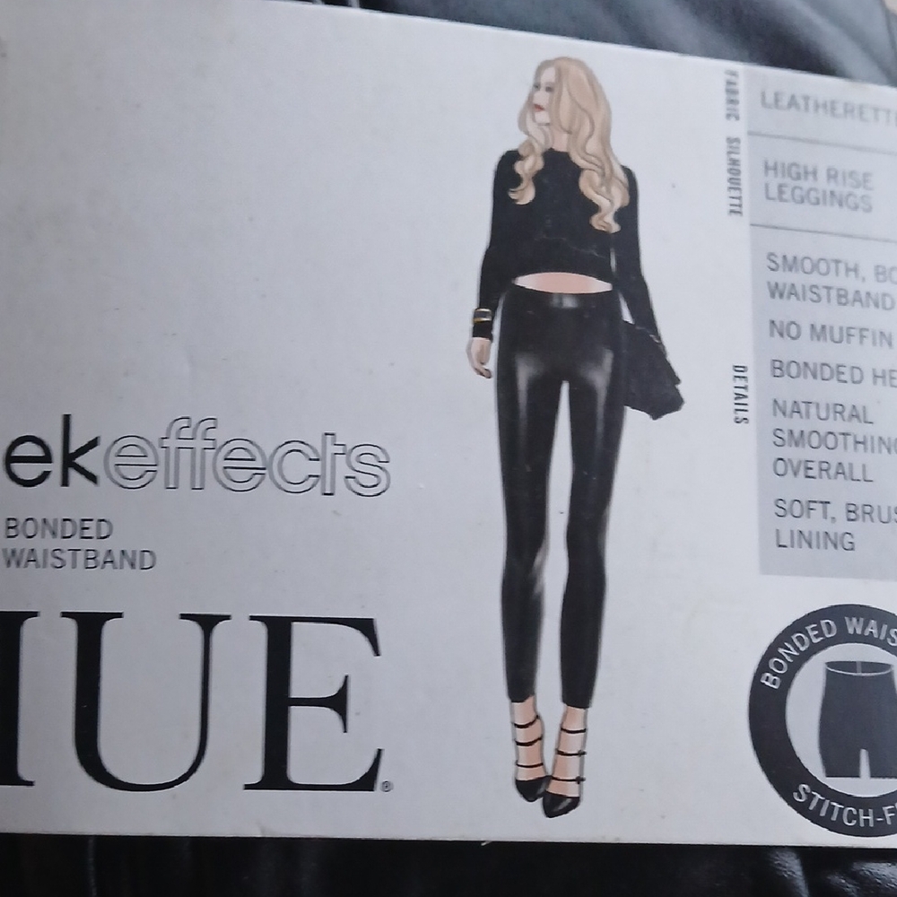 HUE Women's Sleek Black Jeggings